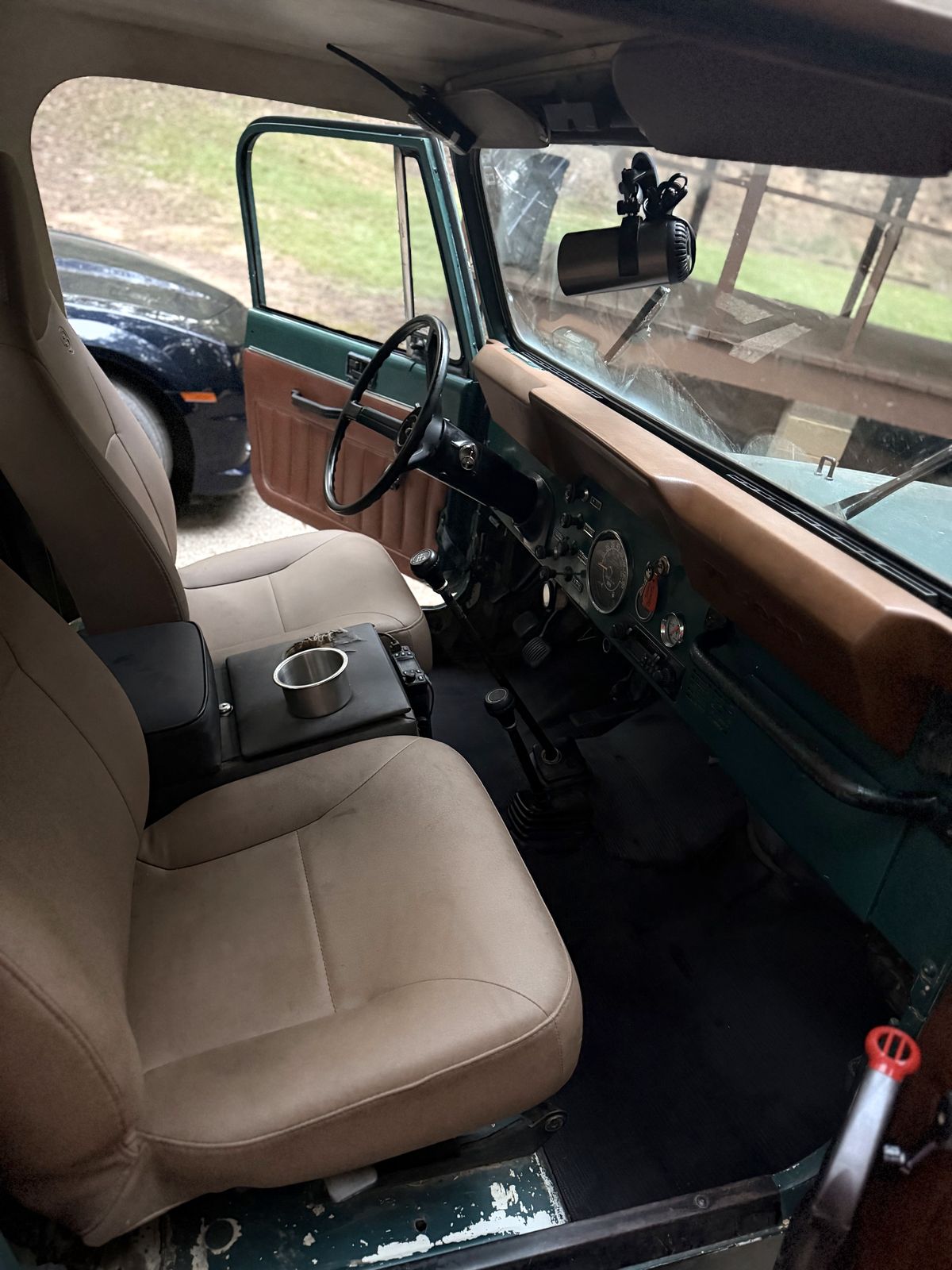 Classic Jeep, driver's seat and dash, after detailing