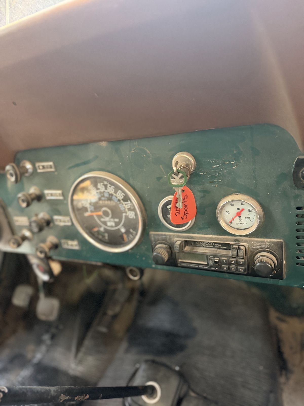 Classic Jeep, gauge cluster and floor, before detailing